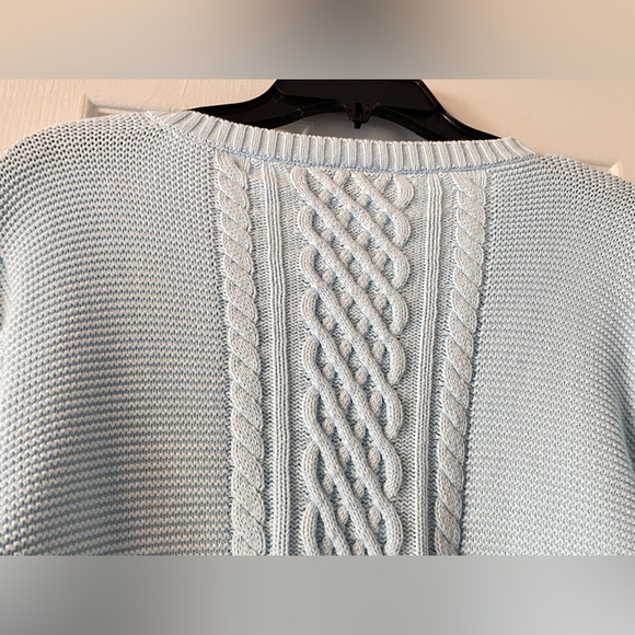Vintage Talbots Light Blue V-Neck sweater. 100% Heavy Cotton. Cable front & back - Picture 15 of 15